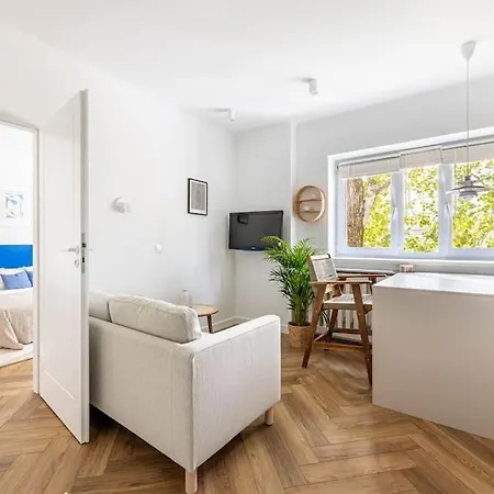 Superapart Nowolipki 21a